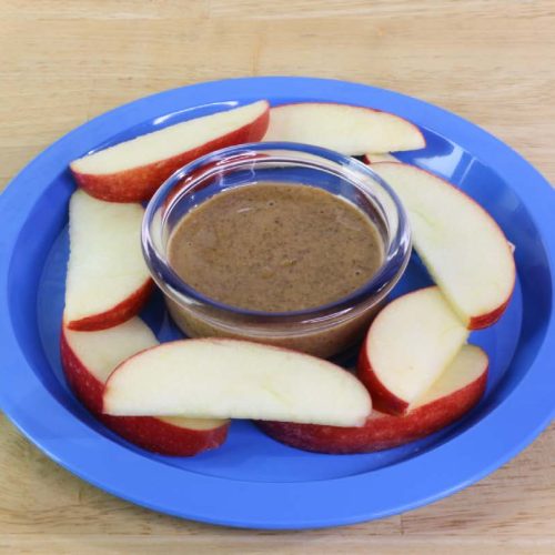 Rodajas De Manzana Con Mantequilla De Almendra